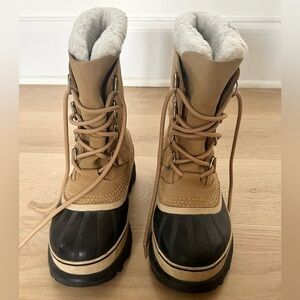 Sorel Caribou Waterproof boots - LIKE NEW Sz 8